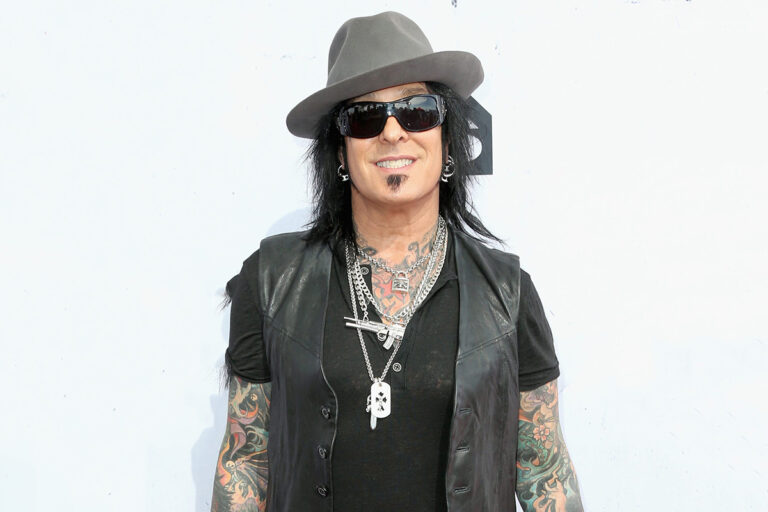 nikki-sixx