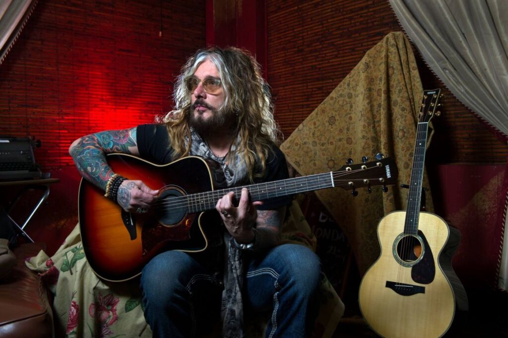 john corabi band photo