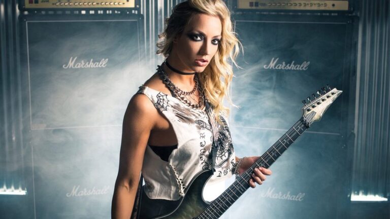 nita-strauss