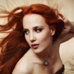 simone-simons