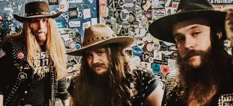 THE COMANCHEROS llegan con sus pistolas cargadas de Country Rock