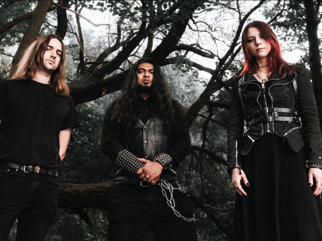 khnvm band photo