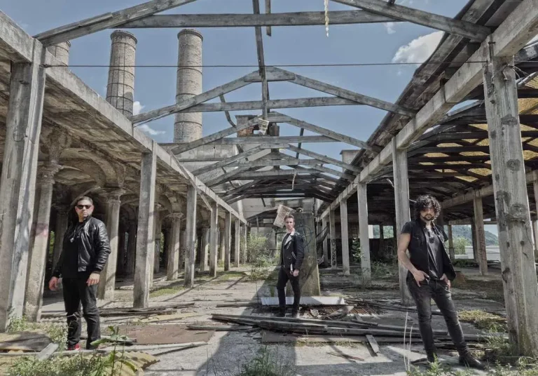 mayhem mavericks band photo