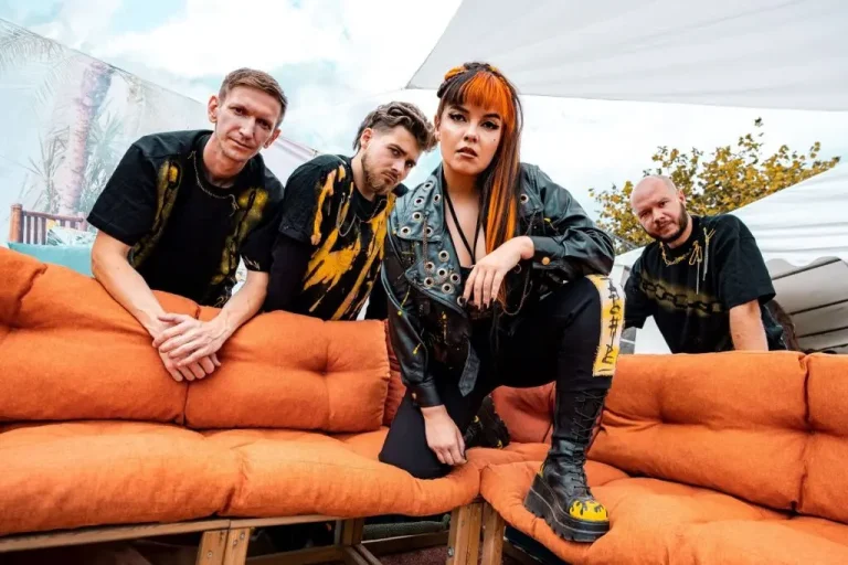 stellvris band photo