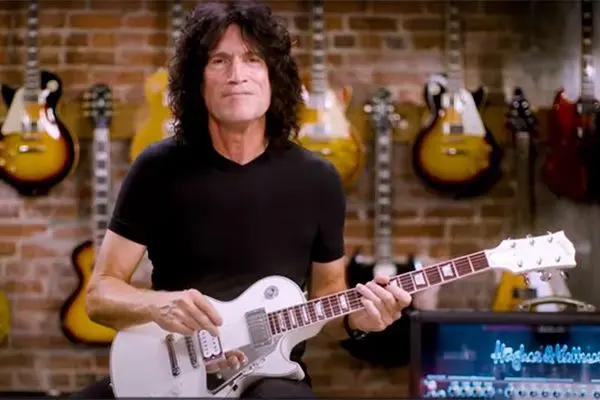 tommy thayer kiss band photo
