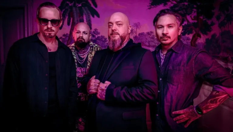 self deception band photo