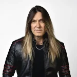 edu falaschi angra band photo