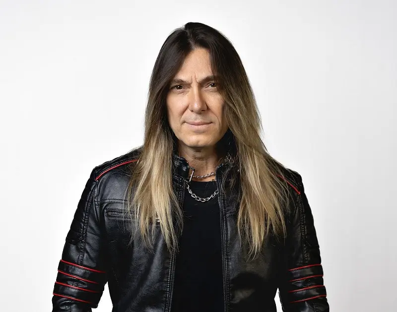 edu falaschi angra band photo