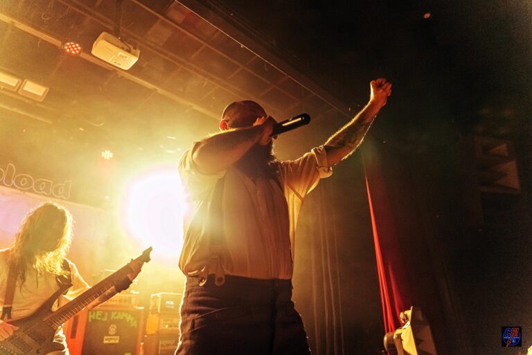 El asedio sonoro de Katla y la monotonía de 1914 – 21/04/2026. Sala Upload (Barcelona)